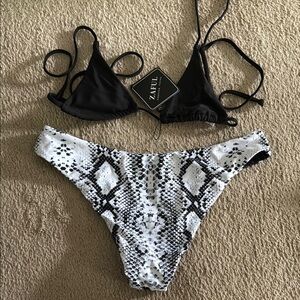 ZAFUL Black and White Snake Print Bikini